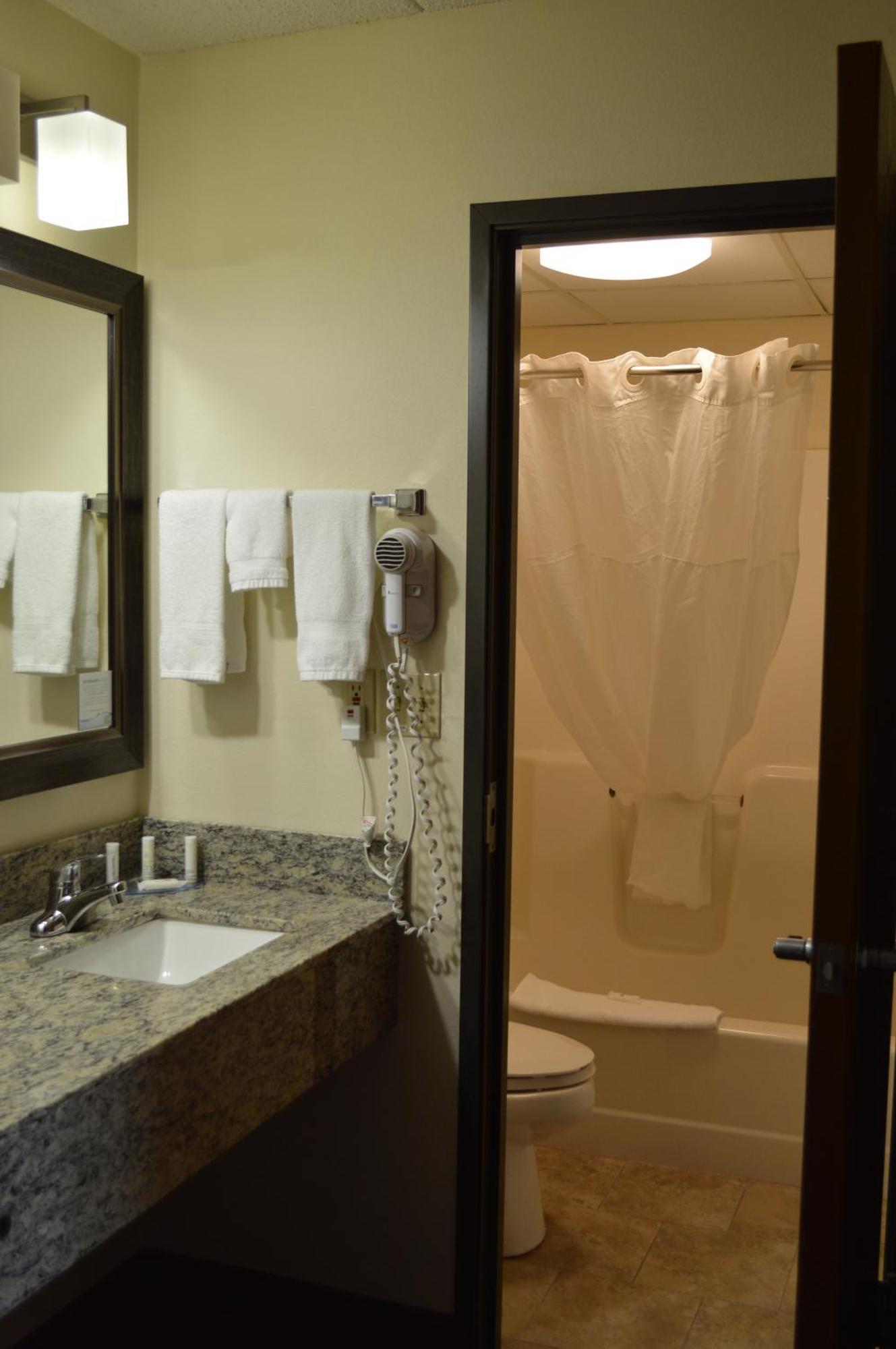 Americinn By Wyndham Spencer Esterno foto